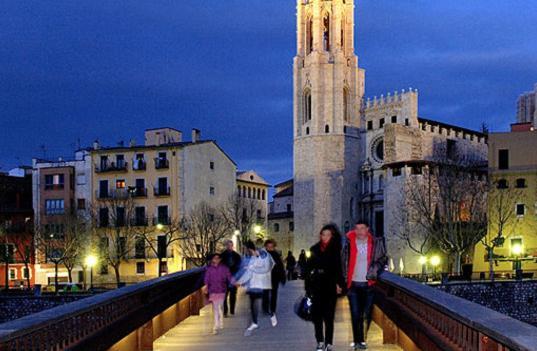 Appartamento Apartamento Con Encanto Y Terraza En Barri Vell De Girona, El Cul De La Lleona Esterno foto